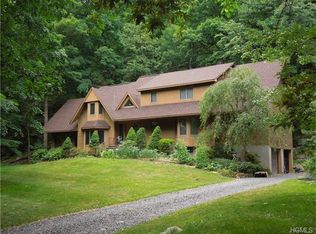 19 S Lake Pl, Tuxedo Park, NY 10987
