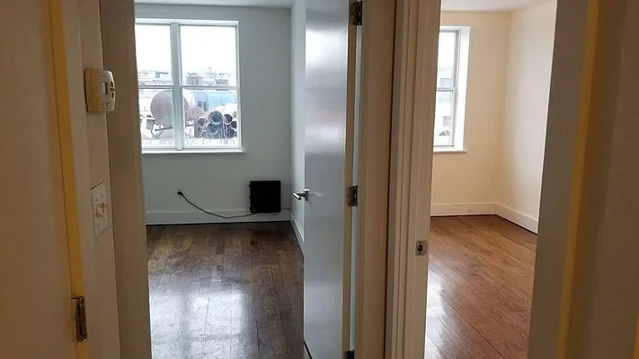 Rented by Nooklyn NYC LLC | media 21