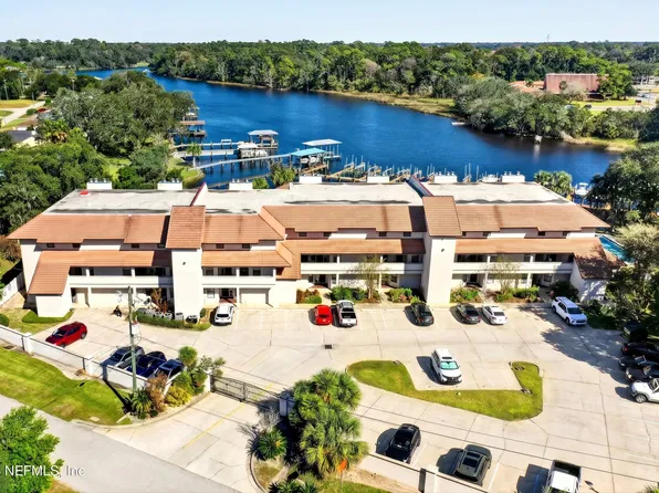 1307 RIVER HILLS Circle E #17, Jacksonville, FL 32211
