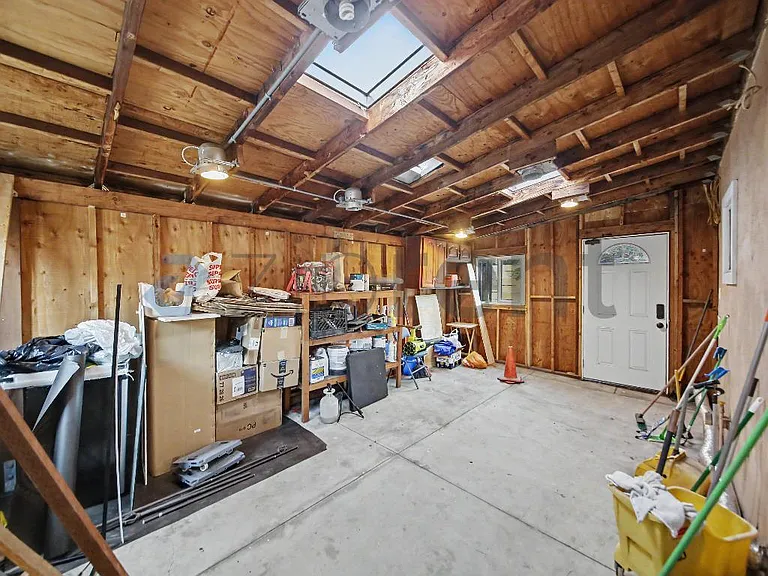 233 S Benton Way — Photo 36