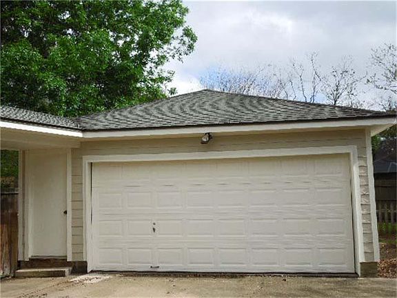 2 CAR DETACHED GARAGE