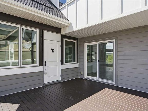 4th image of 505 Cottageclub Bay