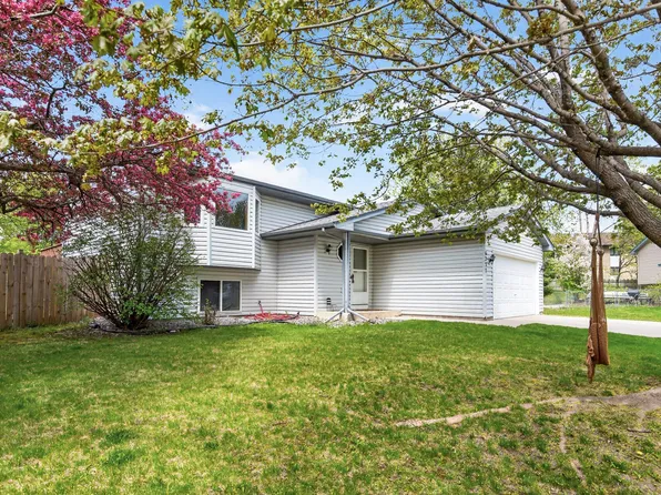 6237 Kalenda Ln NE, Albertville, MN 55301