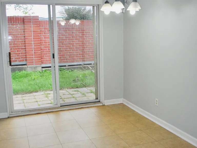 1902 Aspen Dr — Photo 13