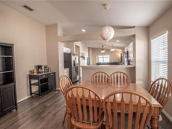 3rd image of 11544 Crestlake Village Dr