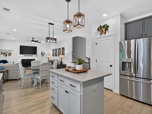 2nd image of 8805 Citronella Way