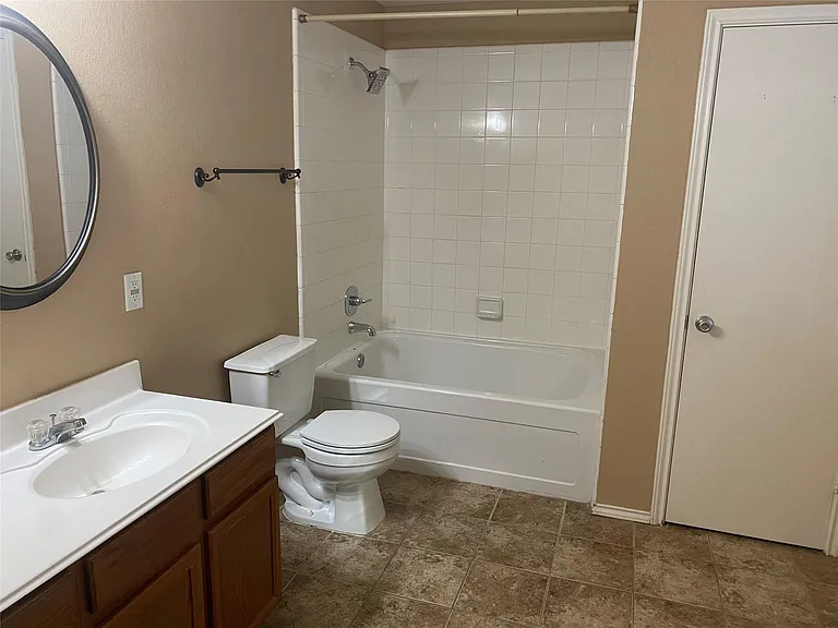 18206 Coreland Ln — Photo 8