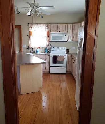 3rd image of 51 1st St SE
