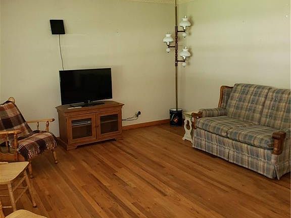 5th image of 2459 Monica Dr