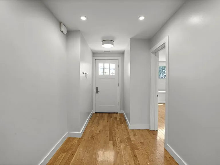 14 Hardwick St #1 — Photo 3