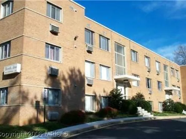2059 N Woodstock St APT 306, Arlington, VA 22207