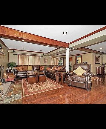 3rd image of 12 Nowick Ln