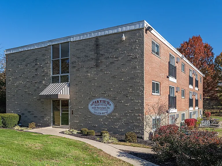 Oakview Apartments