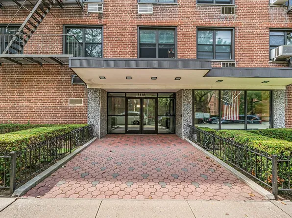 6188 Dry Harbor Rd APT 1D, Flushing, NY 11379