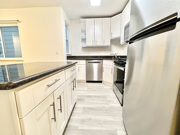 4th image of 2635-2645 Harrison St #2639