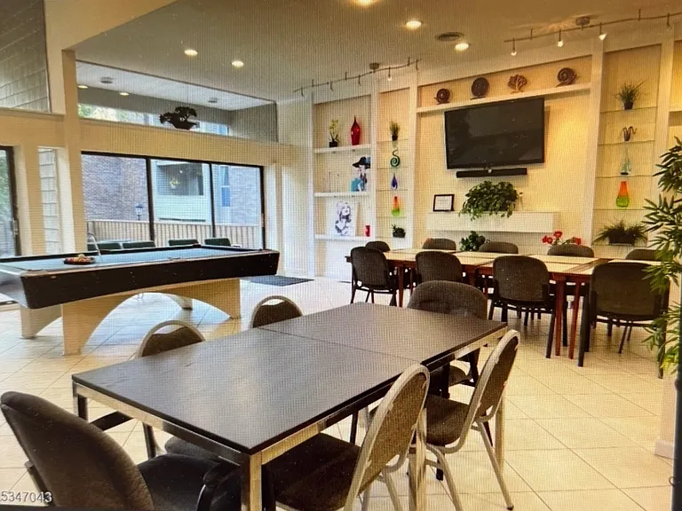 8 River Rd #8D — Photo 15