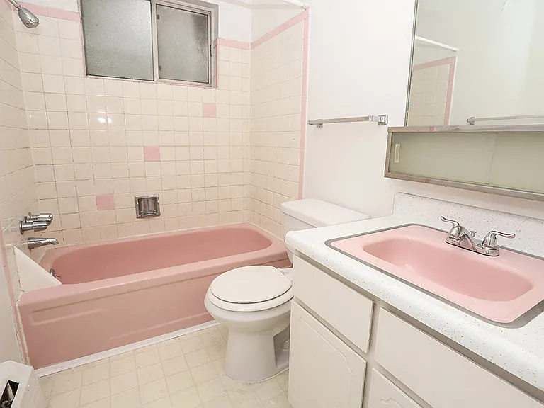 2459 S York St — Photo 27
