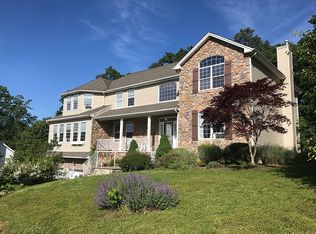 27 Rock Ridge Rd, Denville, NJ 07834