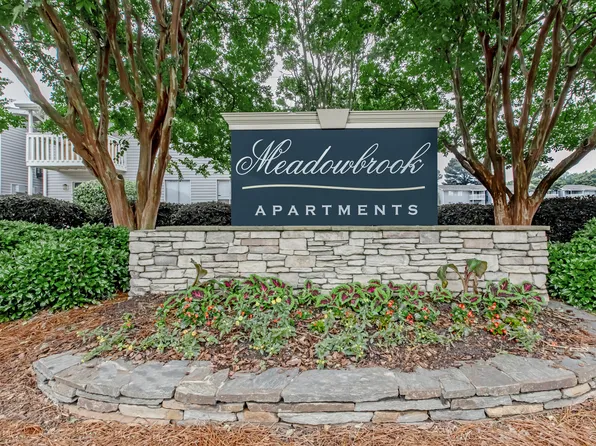 Meadowbrook Apartments, 2320 Ginger Ln #E1de3db67, Charlotte, NC 28215