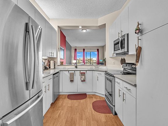 5th image of 7802 Trent Drive #406