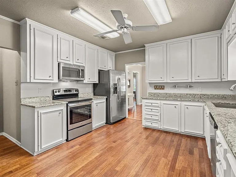 3141 Wabash Ave — Photo 10