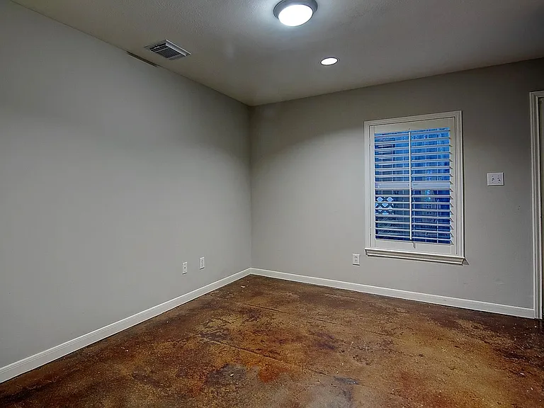1408 W Webster St — Photo 8