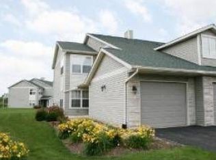 915 Penny, South Elgin, IL 60178