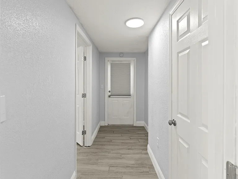 13916 Sommers Ave — Photo 28