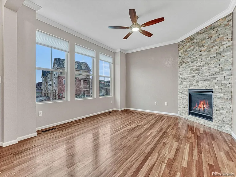 10321 Bellwether Ln — Photo 2