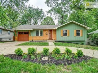 9900 Hillcrest Rd, Kansas City, MO 64137