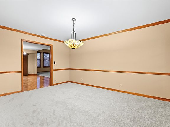 4th image of 1107 Conan Doyle Rd