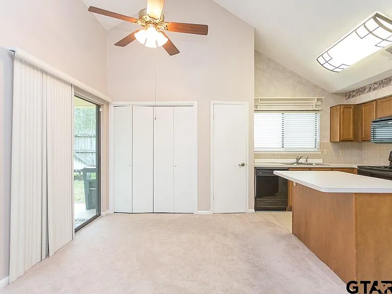 1767 Eaglewood Dr — Photo 5