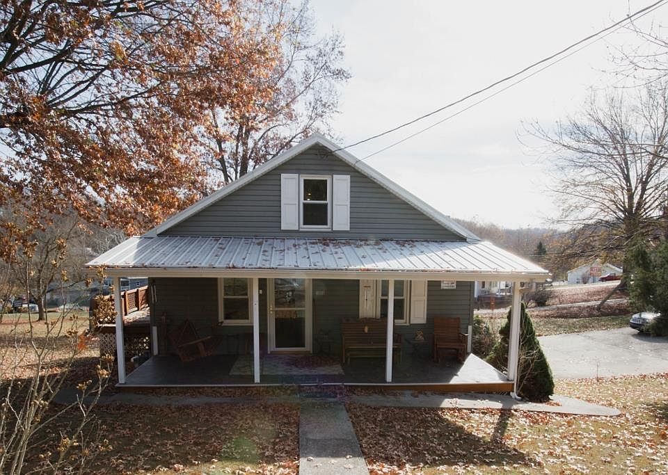 1st image of 1066 Cedar Crest Dr