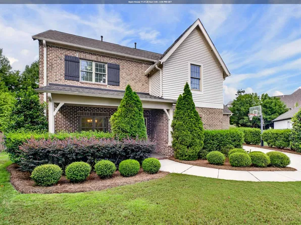 655 Provence Dr, Vestavia Hills, AL 35242