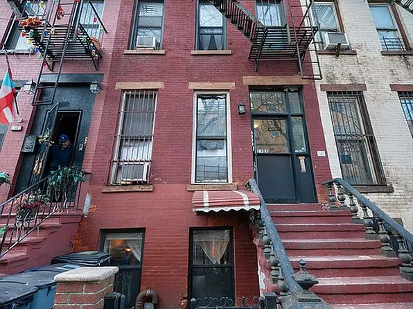 138A Classon Ave #1, Brooklyn, NY 11205