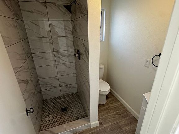 2nd image of 1127 S N St #3