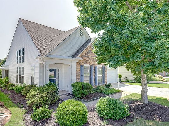 2nd image of 818 Medora Dr