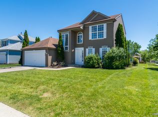 620 David St, Lake In The Hills, IL 60156