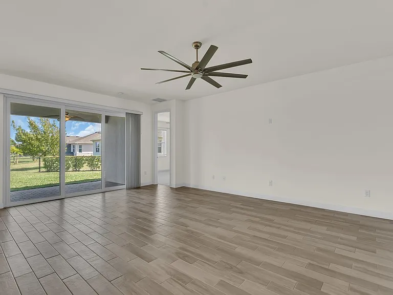 5982 Sequoia Cir — Photo 10
