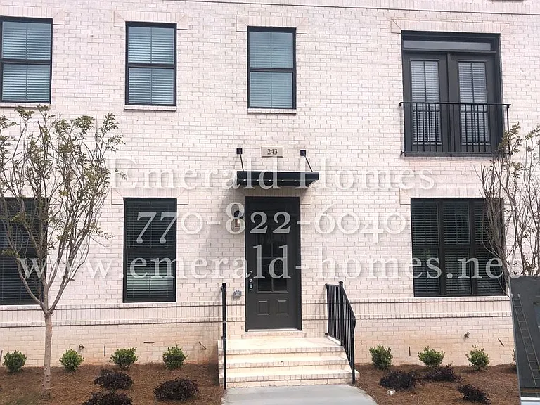 243 Church St — Photo 1