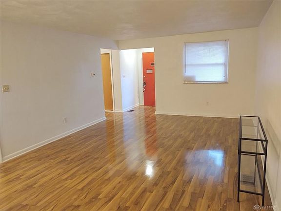 4th image of 624 N Eppington Dr