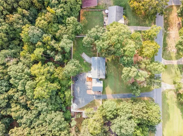 2106 Woodhurst Ln, Albemarle, NC 28001