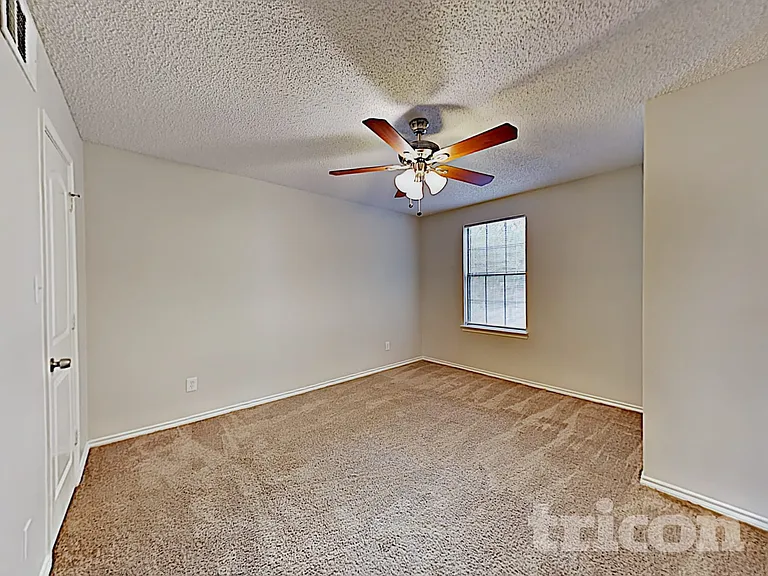 4740 Waxwing Dr — Photo 14
