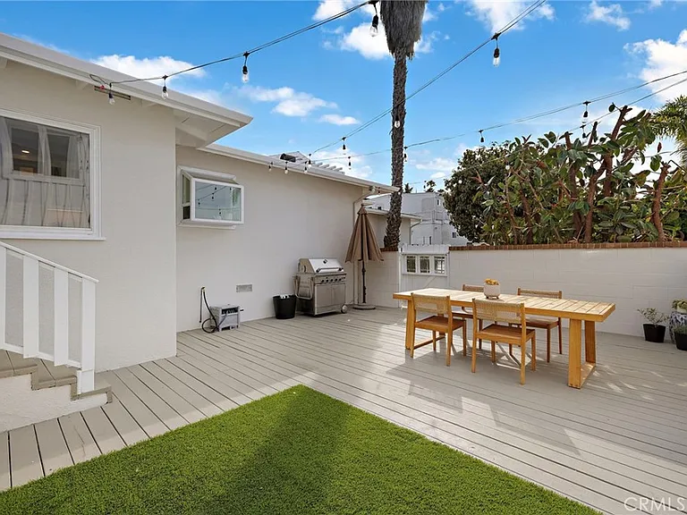226 La Jolla Dr — Photo 6
