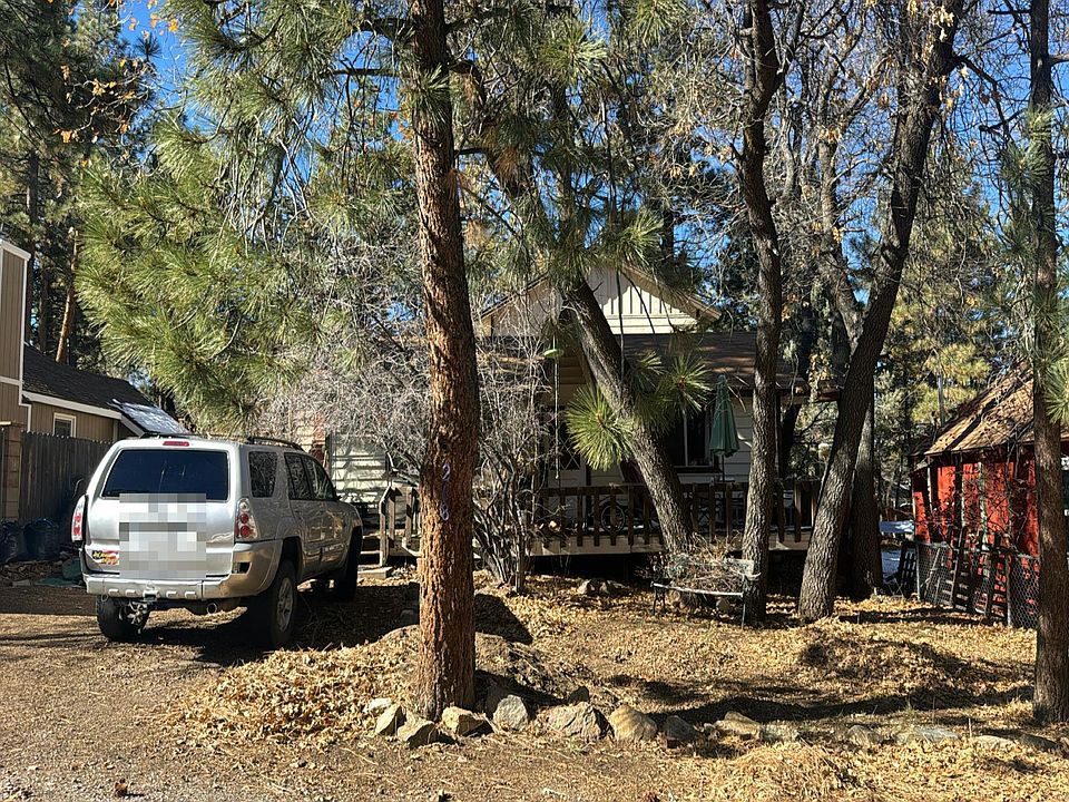 1st image of 268 Leonard Ln