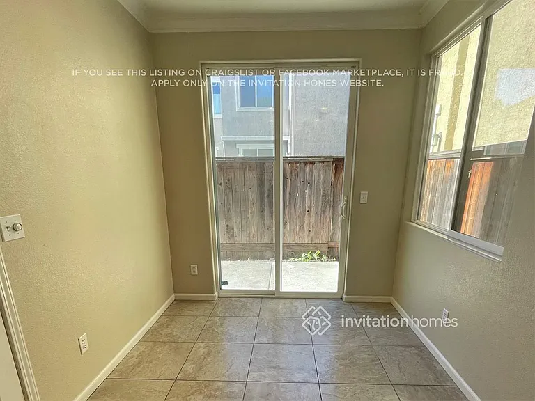 8861 Brecon Way — Photo 3