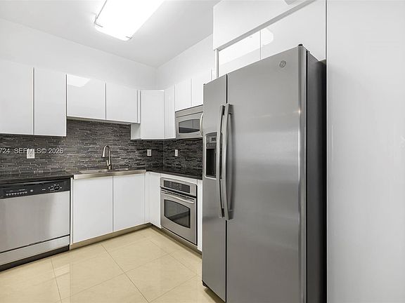 3rd image of 6365 Collins Ave APT 805