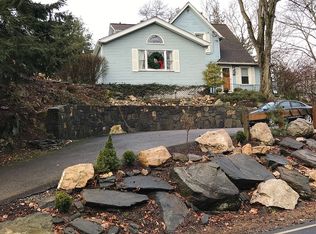 434 Valley Rd, Cos Cob, CT 06807