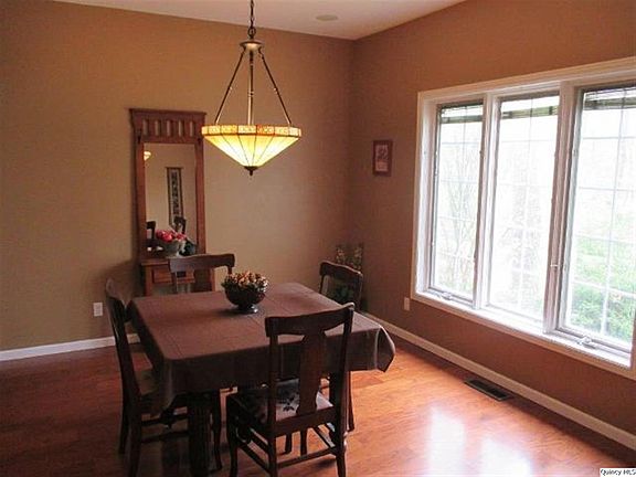 Home for Sale in Payson, IL $295,000