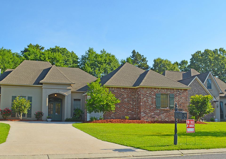 1st image of 42114 Conifer Dr